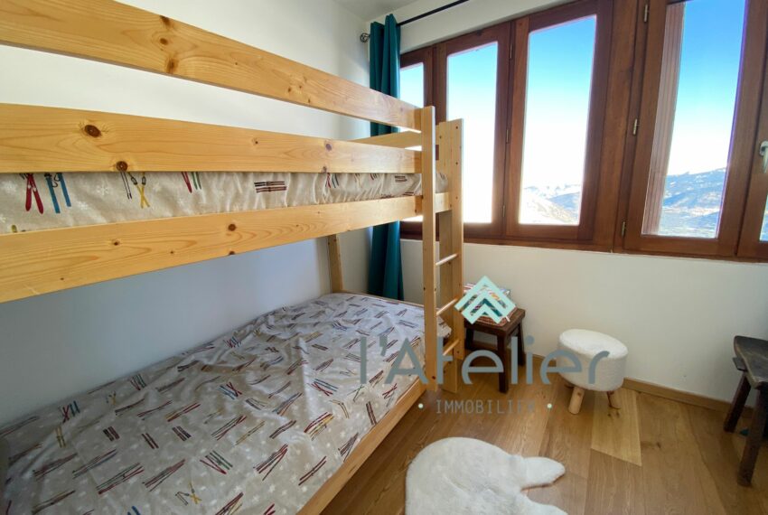 chambre-vue-montagne-appartement-latelierimmo