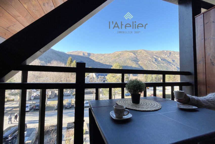 appartement-T3-saintlary-pyrenees-investissement-location-vue-montagnes-balcon-village-achat-acheter-bois-valleedaure-station-skis-spa-latelierimmo.com-20